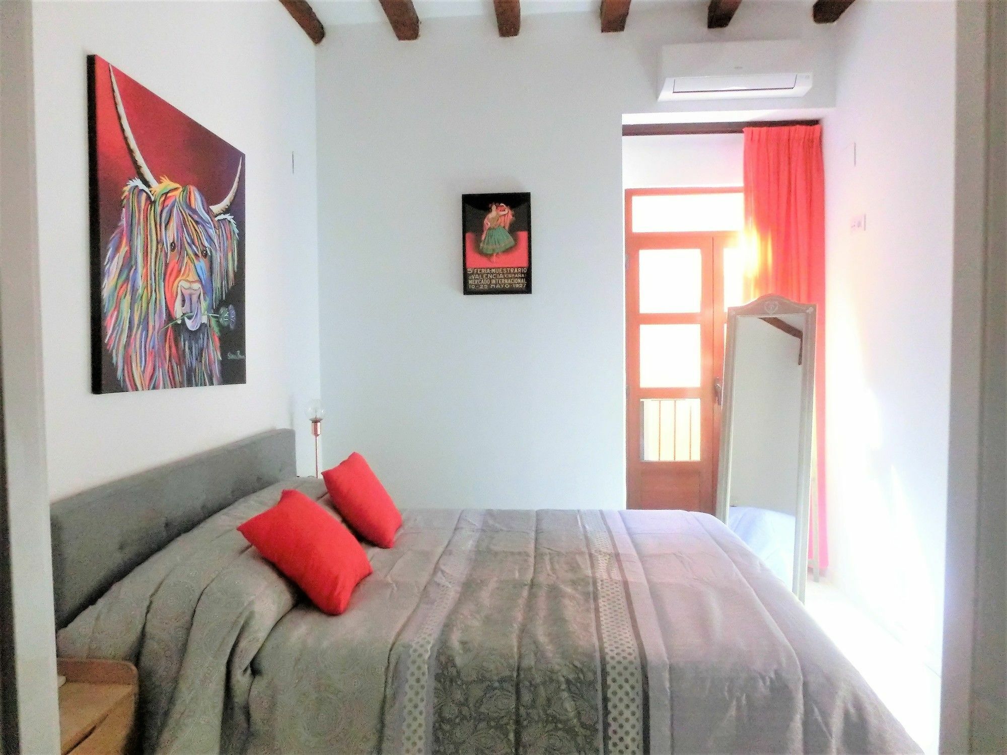 Total Valencia Lonja Apartment Exterior photo